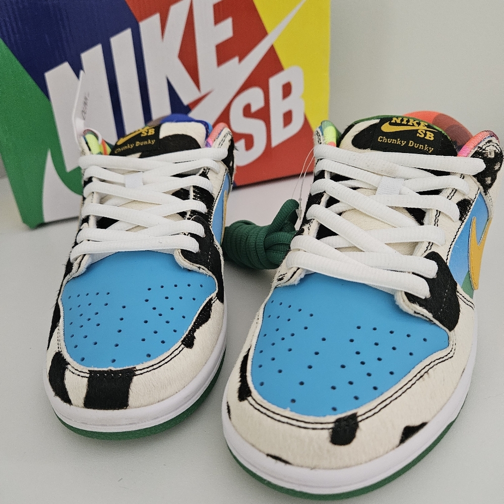 MultiColored Dunks - Picture 2 of 7